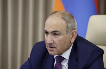 Paşinyan britaniyalı nazirlə müdafiə sahəsində birgə proqramları müzakirə edib