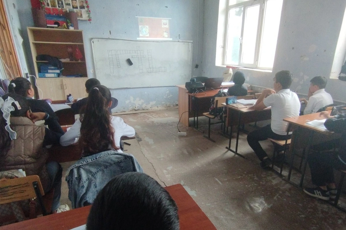 Şagirdlərin tüstüdən zəhərləndiyi məktəbdə kombi sistemi var imiş