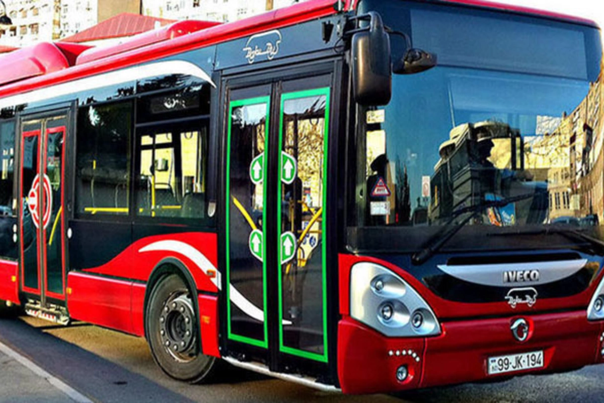 В Баку обновляется автобусный парк по еще одному маршруту