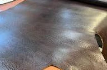 Азербайджан сократил расходы на импорт кожи из Турции на 25%