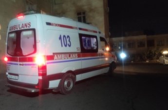 В Бейлагане перевернулся автомобиль: один человек погиб, двое ранены-ФОТО