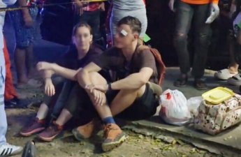 В Таиланде локомотив протаранил пассажирский состав с туристами