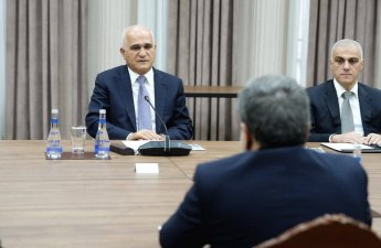 Шахин Мустафаев встретился с Арагчи