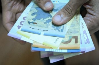 Azərbaycanda ehtiyac meyarı 15 manat artırılıb