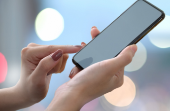 Ölkəyə telefon gətirənlərin nəzərinə: 100 manat rüsum alınacaq