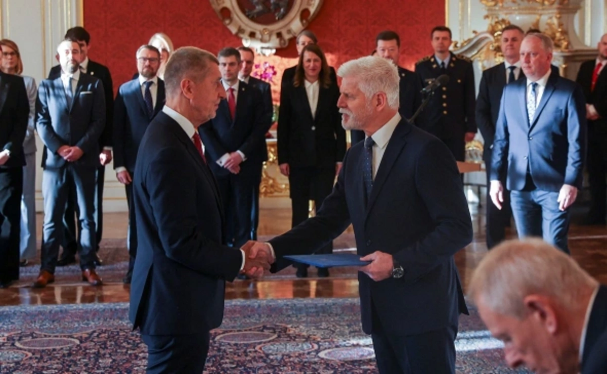 Президент Чехии назначил премьер-министром главу 