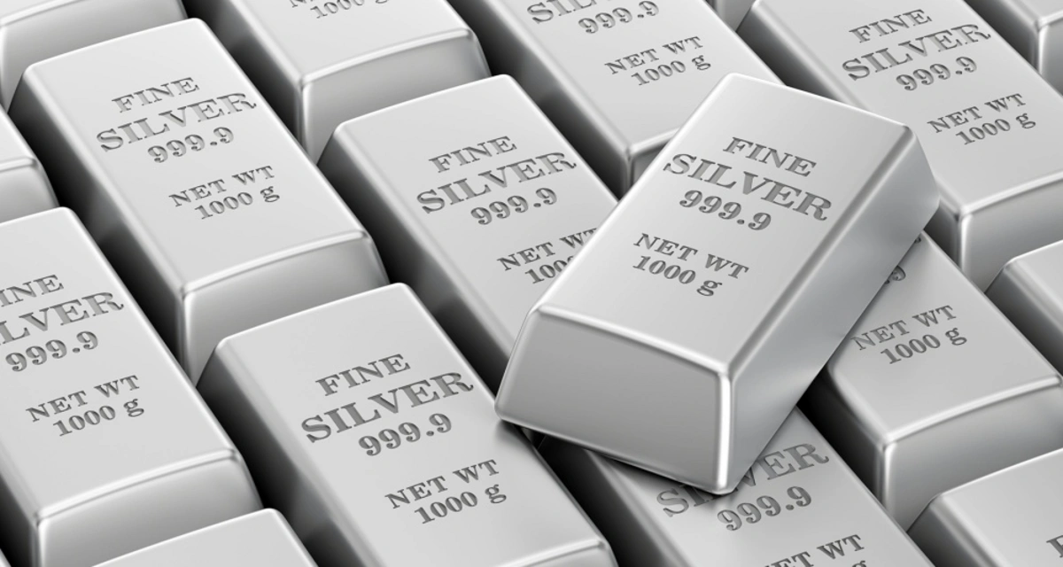 Gümüşün qiyməti üç faizdən çox artaraq tarixi maksimumu yenilədi