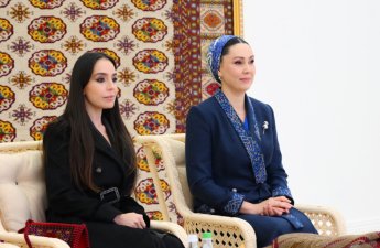 Leyla Əliyeva Türkmənistan milli mətbəxinə həsr olunan sərgidə iştirak edib - FOTO