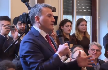 Azərbaycan səfiri Paşinyanı erməni dilində salamladı - VİDEO