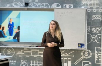 UNEC-də innovativ tədris proqramının tətbiqinə start verilib - FOTOLAR