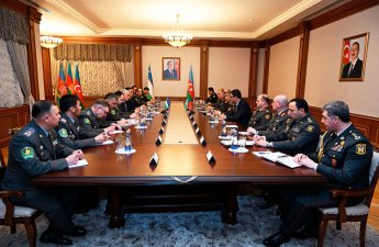 Закир Гасанов встретился с узбекской делегацией