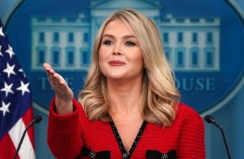 Трамп похвалил губы своего пресс-секретаря