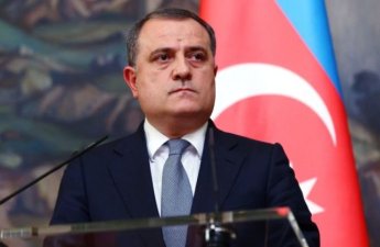 Ceyhun Bayramov Macarıstana işgüzar səfərə gedib