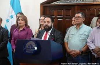 Конгресс Гондураса отказался признавать результаты президентских выборов