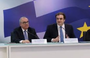 Еврогруппу возглавил греческий министр Кириакос Пиеракакис