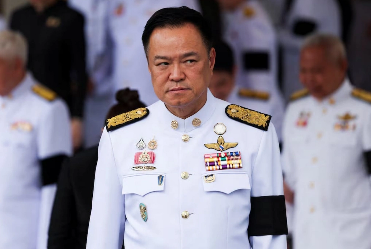 Tailandın baş naziri parlamenti buraxdı