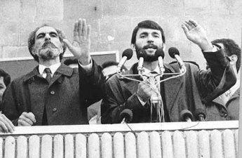 AXC-ni “KQB”-nin yaratdığını deyən Nemət Pənahlı özü niyə o təşkilatın ilk idarə heyətinin üzvlərindən biri oldu?..