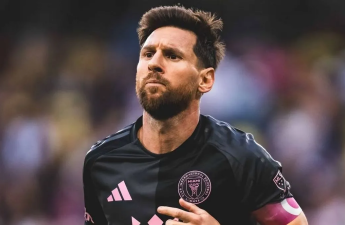 Messi tədbiri tez tərk etdi, təşkilatçı saxlanıldı