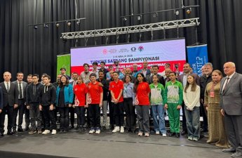 Azərbaycanın 16 yaşadək şahmatçıları türkdilli dövlətlər arasında yarışın qalibi olublar - FOTO