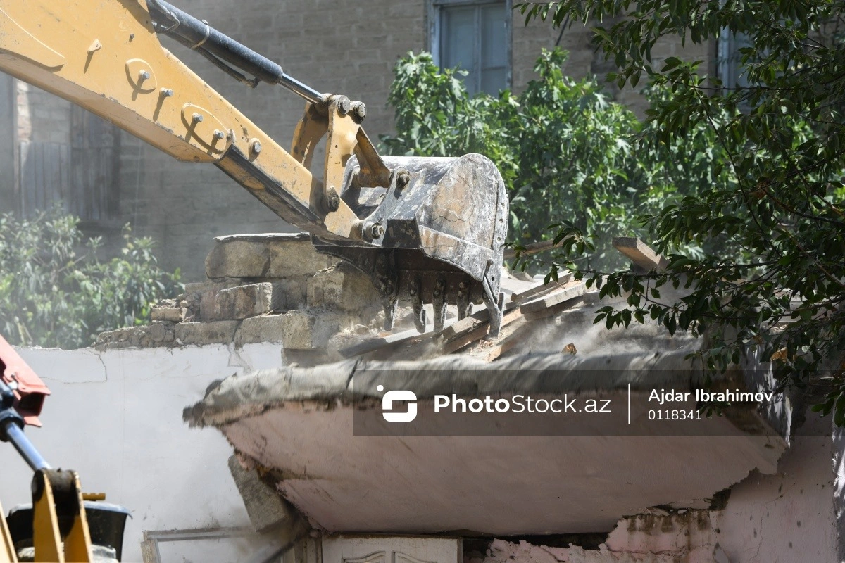 Bakının məşhur universitetində SÖKÜNTÜ işləri başlayır