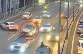 Bakıda toy karvanında 6 maşın toqquşdu - VİDEO