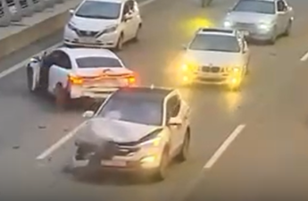 Участники свадебного кортежа устроили цепную аварию в Баку