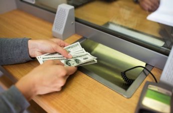 Azərbaycandan Gürcüstana pul köçürmələri azalıb