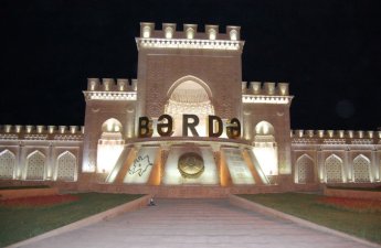 Bərdədə hamı bu hadisədən DANIŞIR: Meşəbəyinin həyat yoldaşı - VİDEO