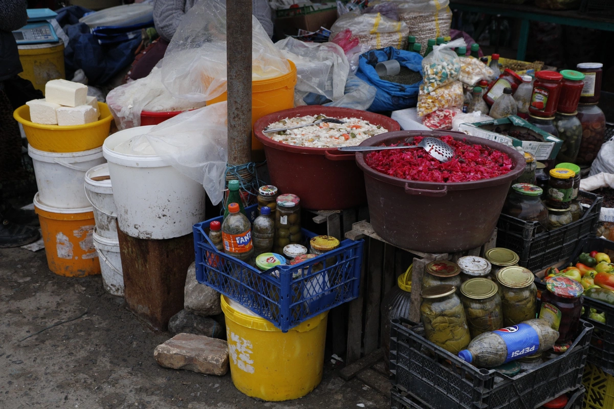 Salyanda ərzaq bazarında ciddi nöqsanlar aşkarlandı - VİDEO