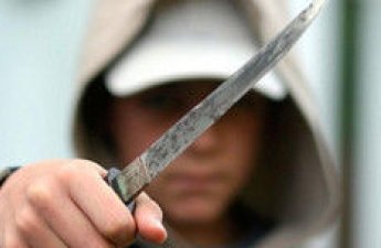 Sumqayıtda yeniyetmə bıçaqlandı