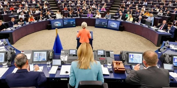 Европарламент утвердил закон о постепенном отказе от газа и СПГ из РФ