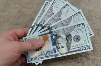 В Сумгайыте женщина обманом завладела 7 тыс. манатов