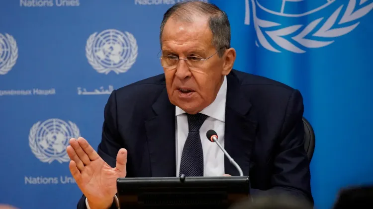 Lavrov: Kallasın Ermənistana seçkilərdə kömək vədi “günahı boynuna” almaqdır