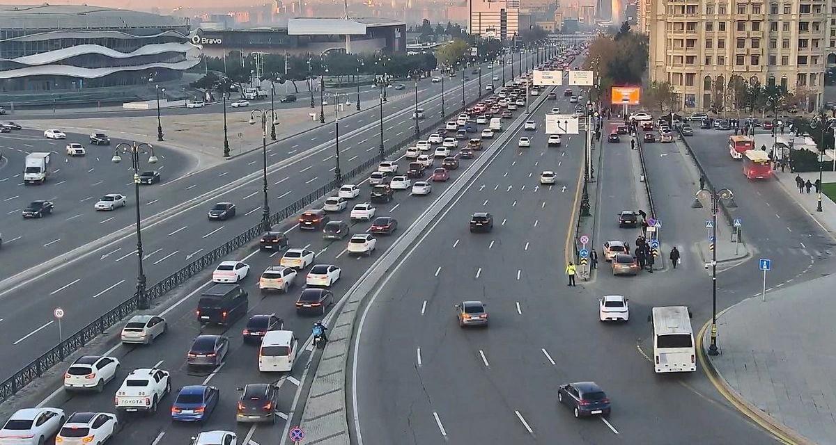 Bakının bu küçələrində sıxlıq var - SİYAHI