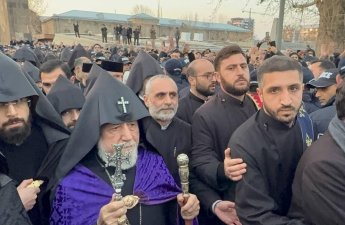 Rusiyayönlü müxalifət II Qareginə dəstək üçün cəmi 2200 nəfər toplaya bildi...