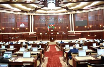 Milli Məclisin iclası keçirilir