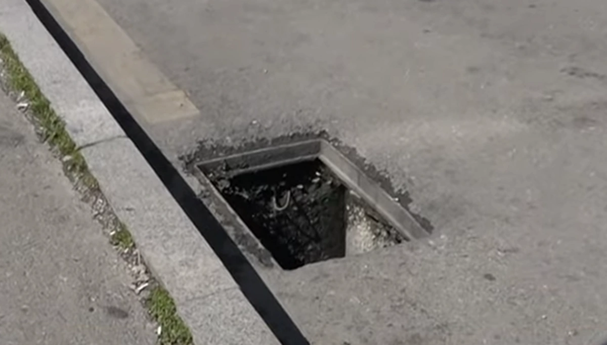 Açıq lüklər sürücülərə təhlükə yaratdı - Məsuliyyət kimin üzərinə düşür?