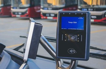 В автобусах Баку внедряют оплату проезда через NFC, Apple Pay и Google Pay