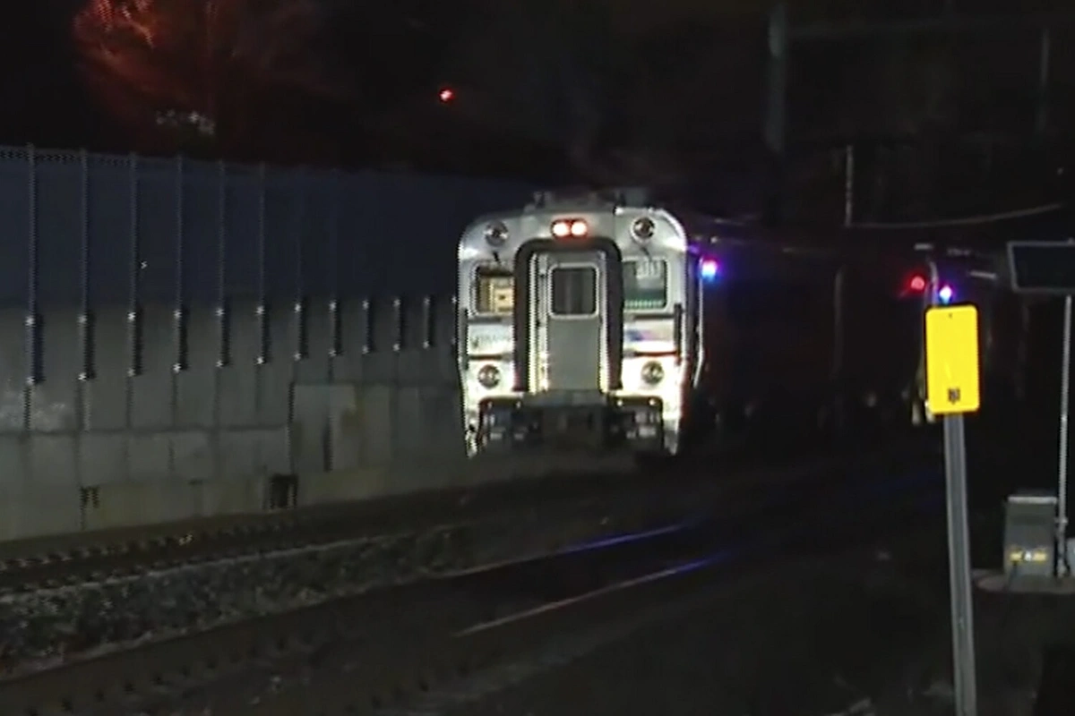 ABŞ-də iki sərnişin qatarı toqquşdu - 17 nəfər yaralandı