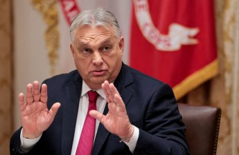 МИД Польши поздравил Орбана «орденом Ленина»-ФОТО