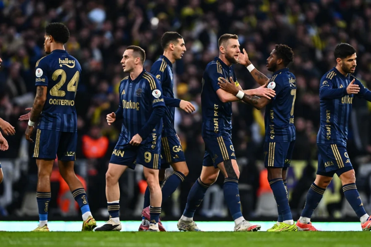 Турецкая Суперлига: 