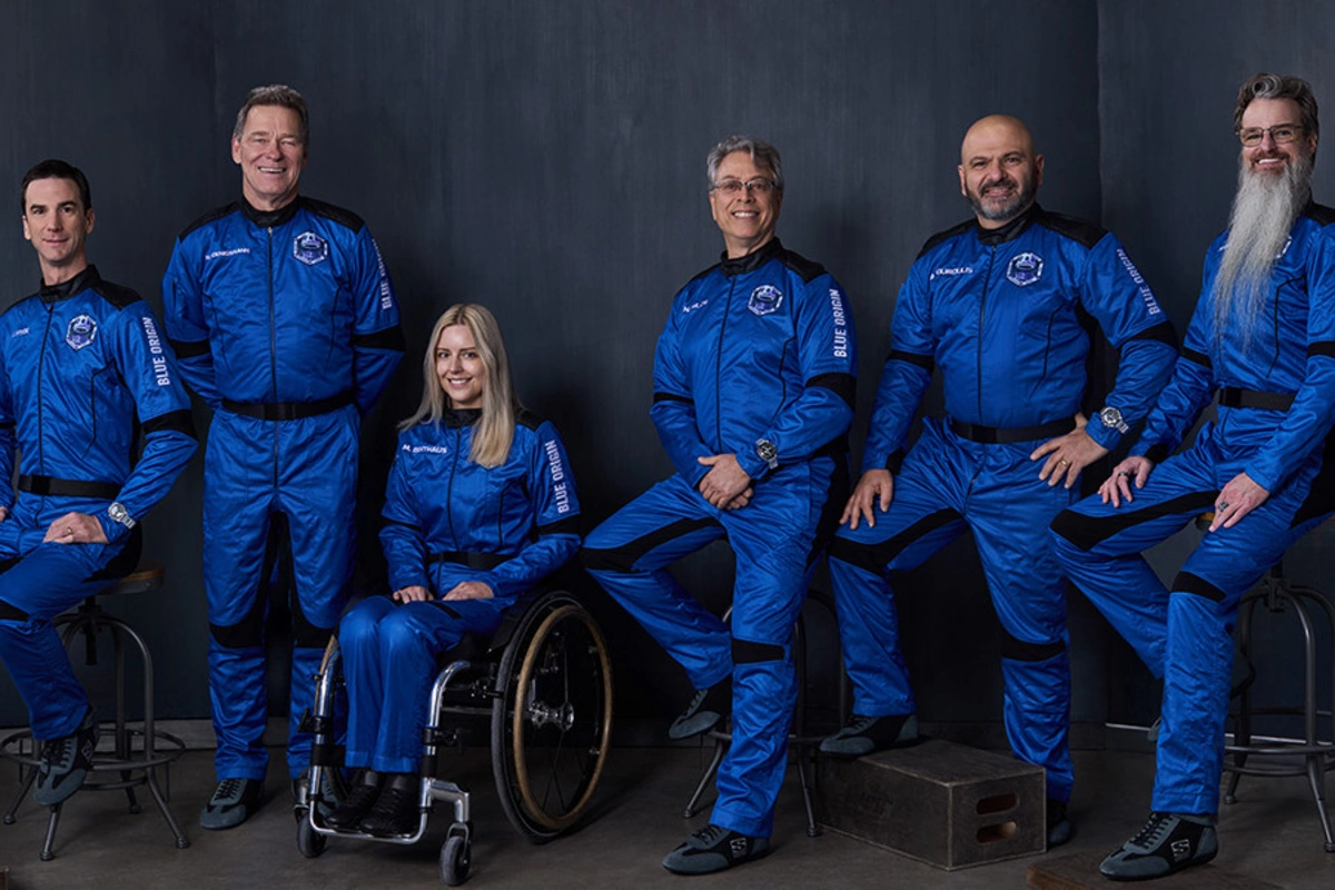 Dünyada İLK DƏFƏ: Əlil arabasındakı şəxs kosmosa səyahət etdi