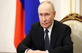 Песков заявил, что Путин готов вести диалог с Макроном