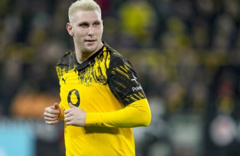 Almaniyalı müdafiəçi 