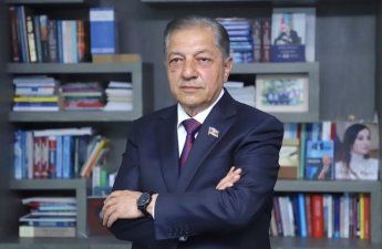 Xəyanətin min bir rəngi