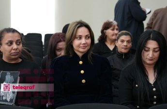 22 qadın azadlığa çıxır - FOTOLAR