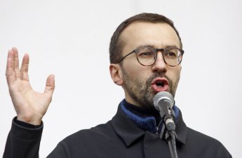 Ukraynada daha bir qalmaqallı istefa