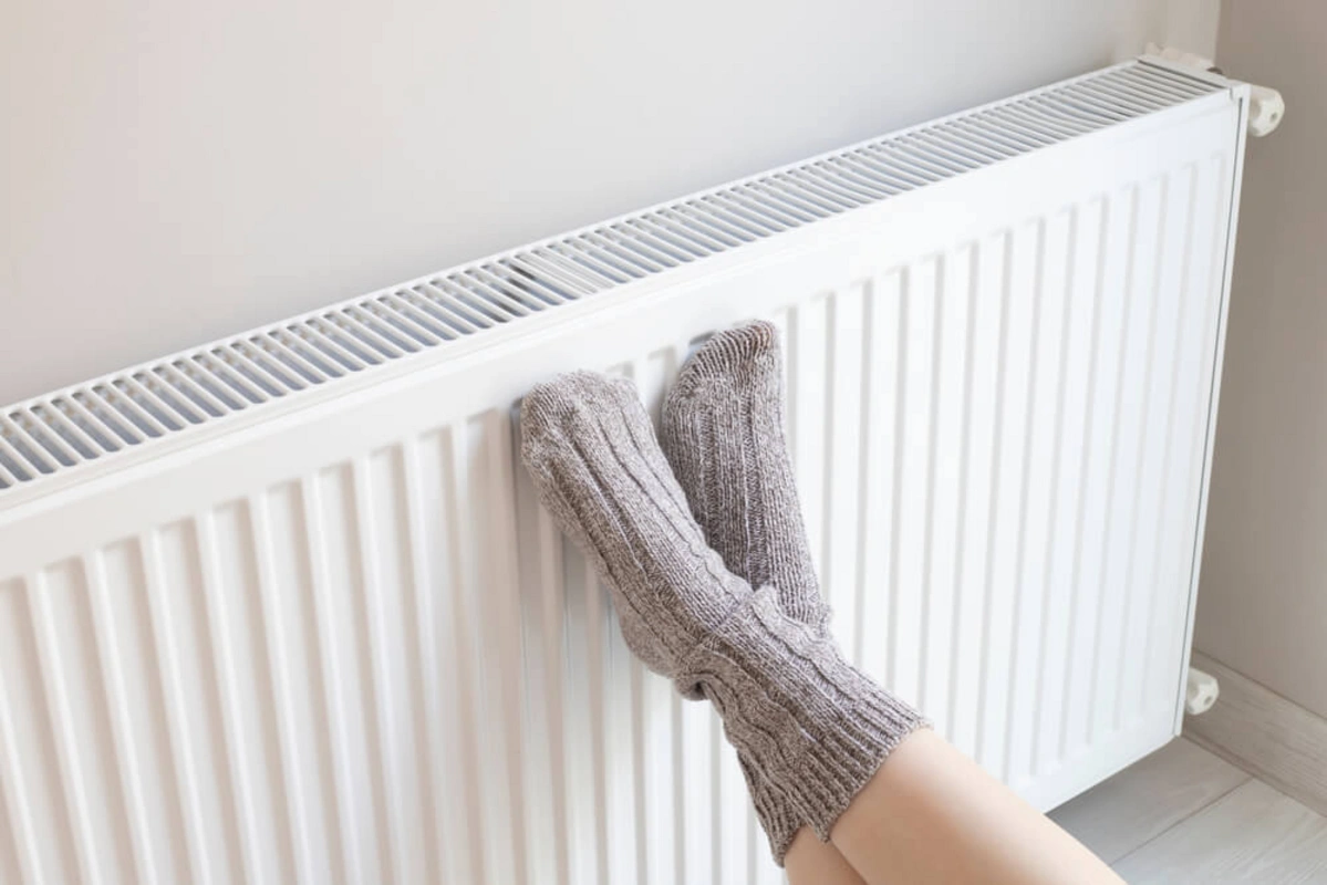 Ayaqlarımız niyə üşüyür? - Əsas səbəb AÇIQLANDI