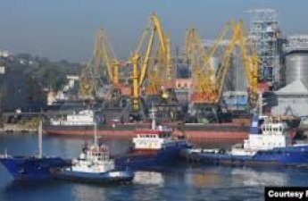 Российский обстрел повредил в Одесском порту судно под флагом Ливана