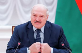 Лукашенко заявил, что не держится за власть